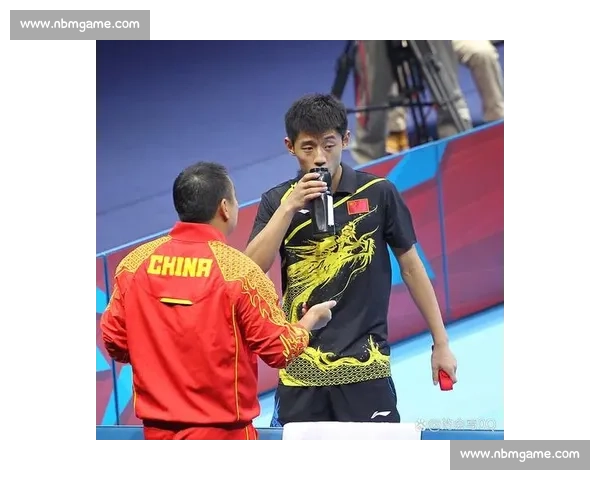 半决赛激战正酣 各路强队鏖战巅峰角逐 谁能挺进决赛捧起冠军奖杯